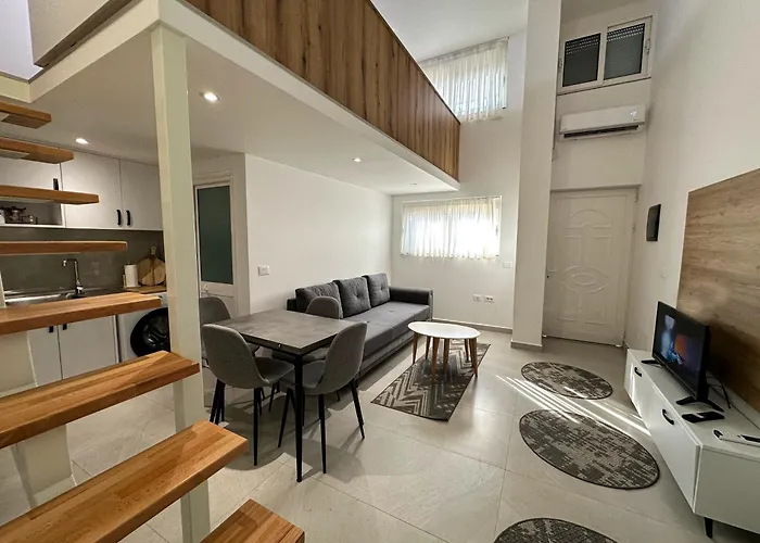 Select 2 Apartman Tirana